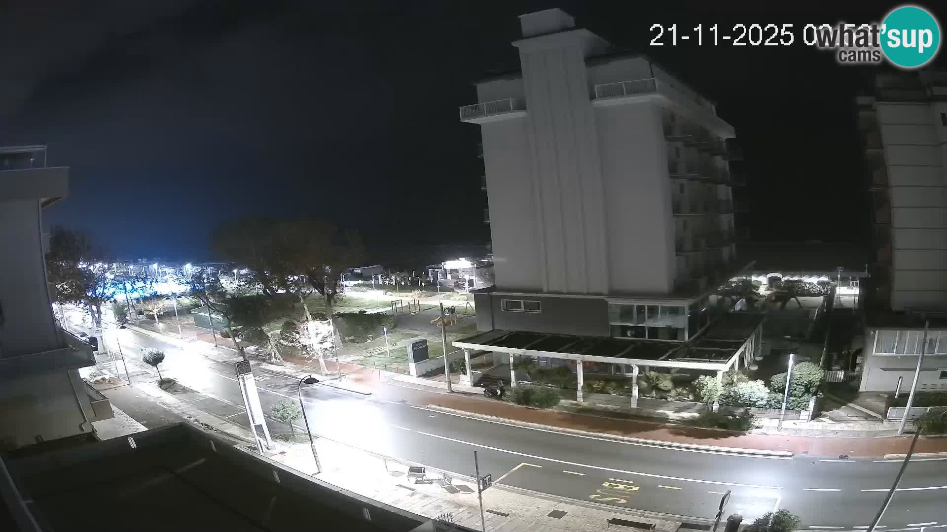 Riccione livecam beach and La Malfa gardens – Bagni Oreste spiaggia 115