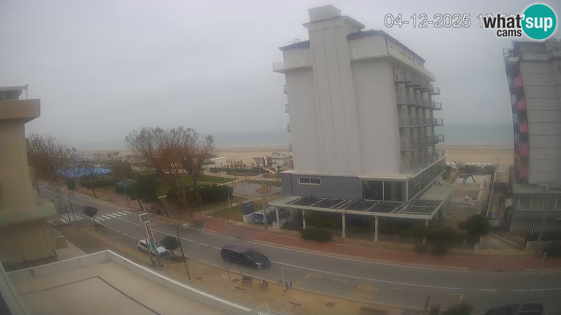 Plaža s spletno kamero Riccione in vrtovi La Malfa – plaža Bagni Oreste 115