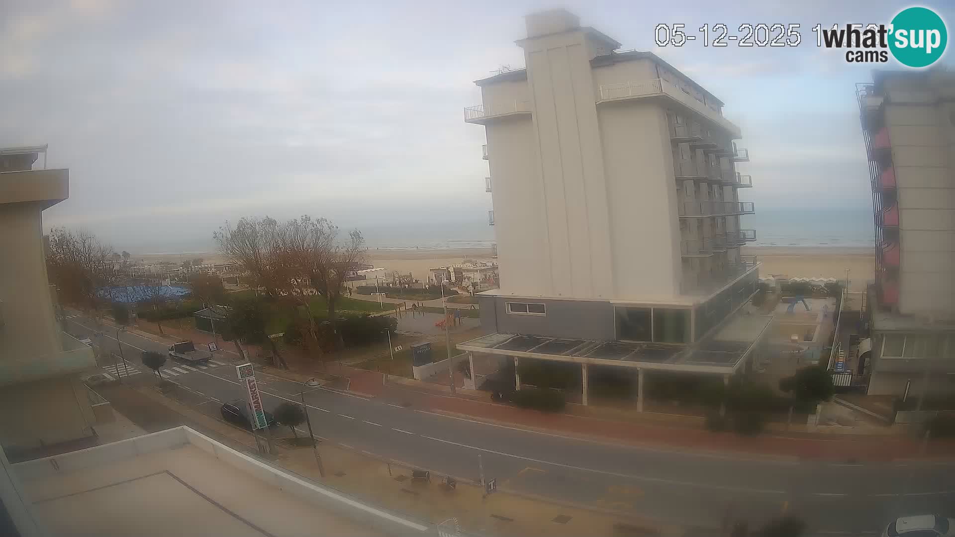 Plaža s spletno kamero Riccione in vrtovi La Malfa – plaža Bagni Oreste 115