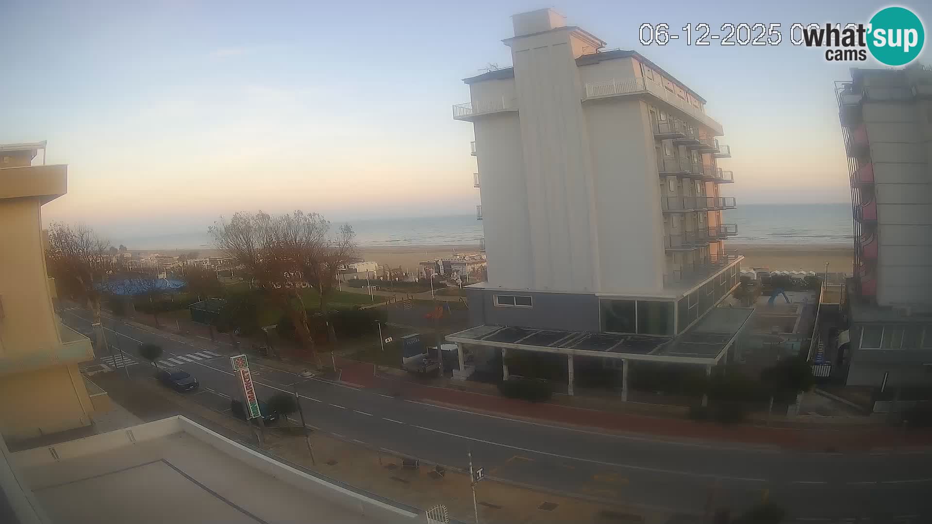 Riccione livecam beach and La Malfa gardens – Bagni Oreste spiaggia 115