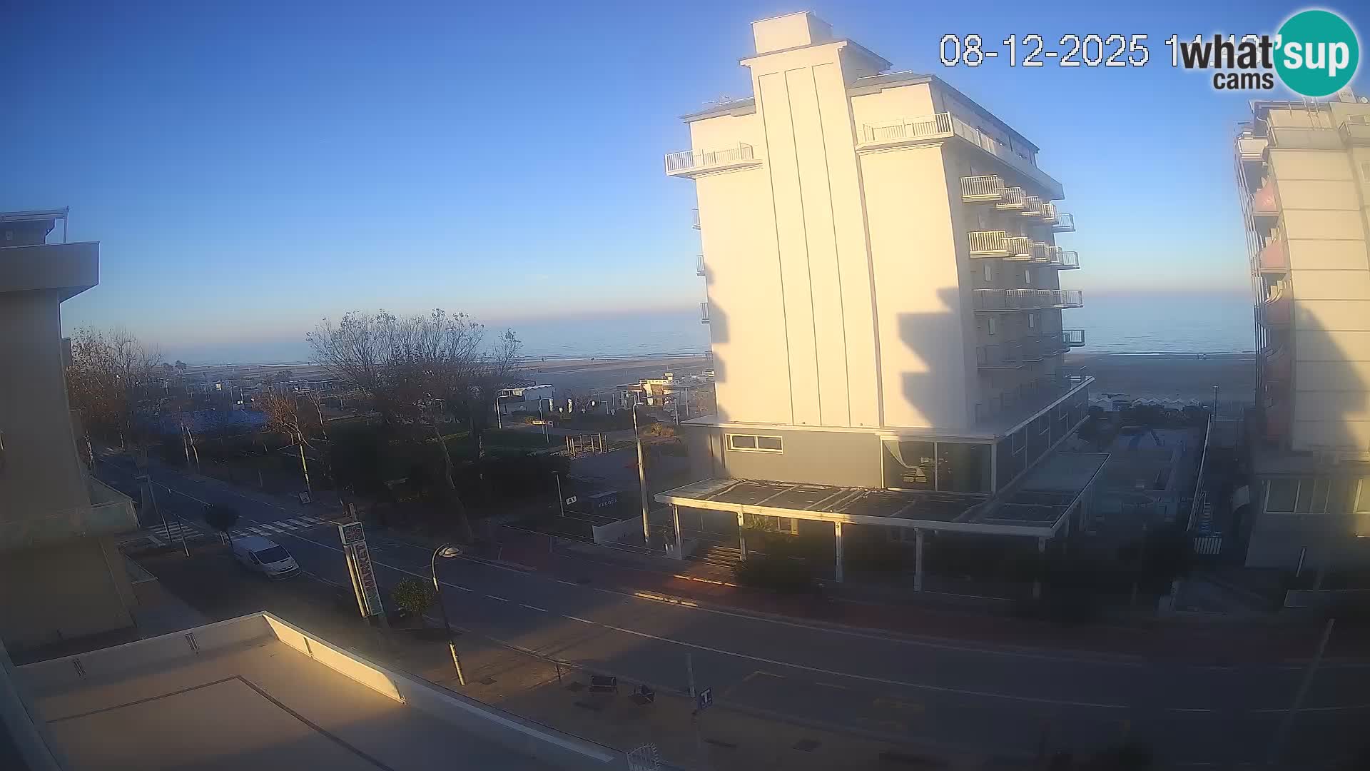 Plaža s spletno kamero Riccione in vrtovi La Malfa – plaža Bagni Oreste 115