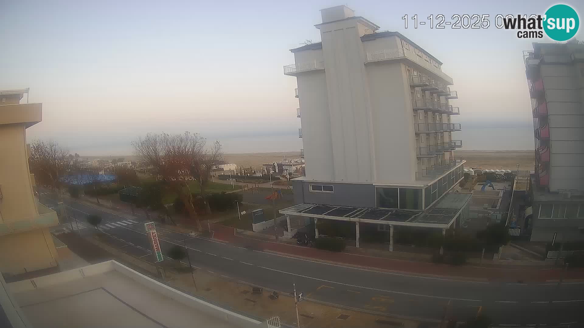 Plaža s spletno kamero Riccione in vrtovi La Malfa – plaža Bagni Oreste 115