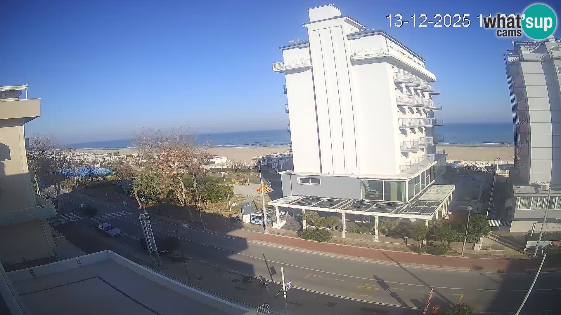 Plaža s spletno kamero Riccione in vrtovi La Malfa – plaža Bagni Oreste 115