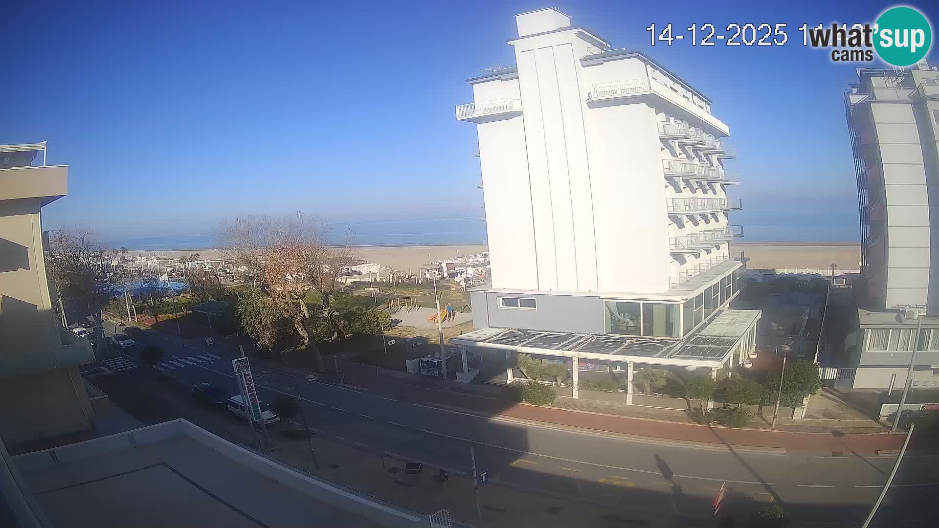 Plaža s spletno kamero Riccione in vrtovi La Malfa – plaža Bagni Oreste 115