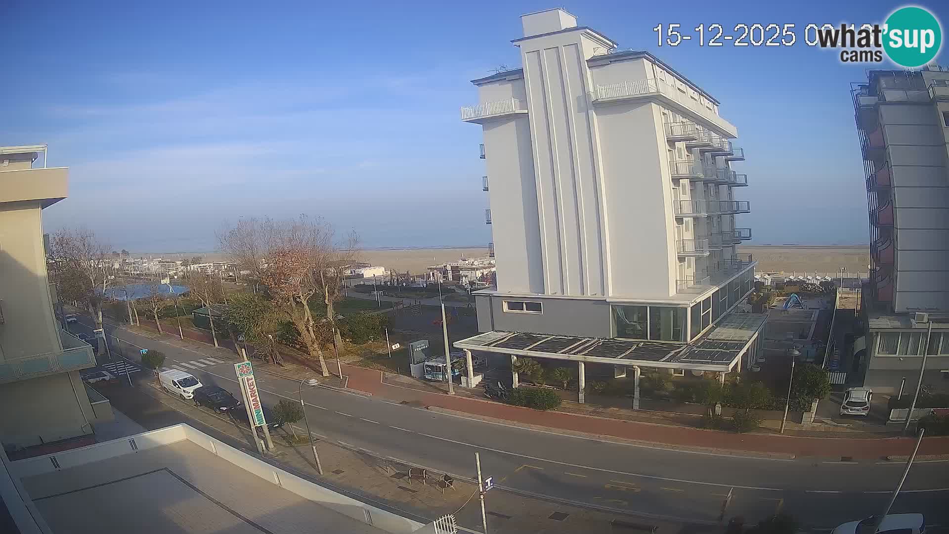 Plaža s spletno kamero Riccione in vrtovi La Malfa – plaža Bagni Oreste 115