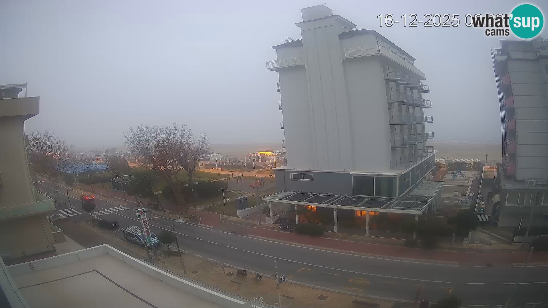 Riccione livecam beach and La Malfa gardens – Bagni Oreste spiaggia 115