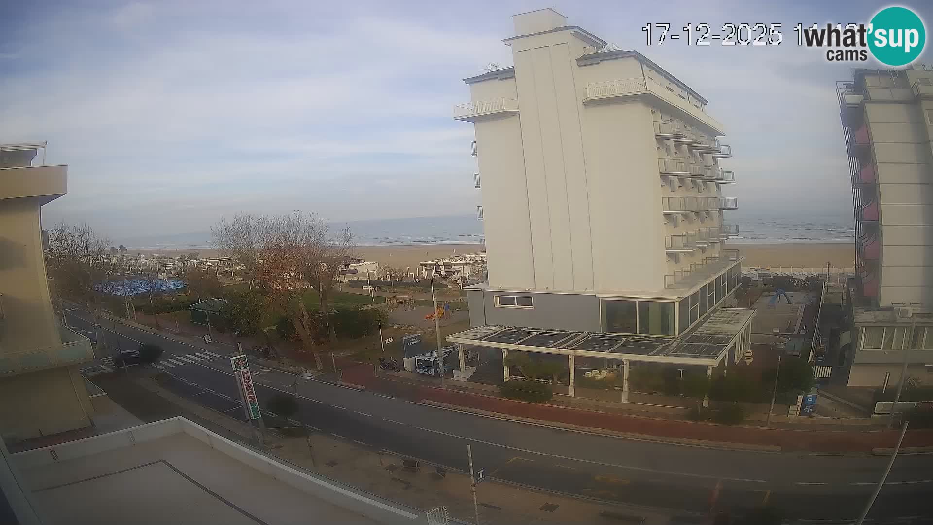 Riccione livecam beach and La Malfa gardens – Bagni Oreste spiaggia 115