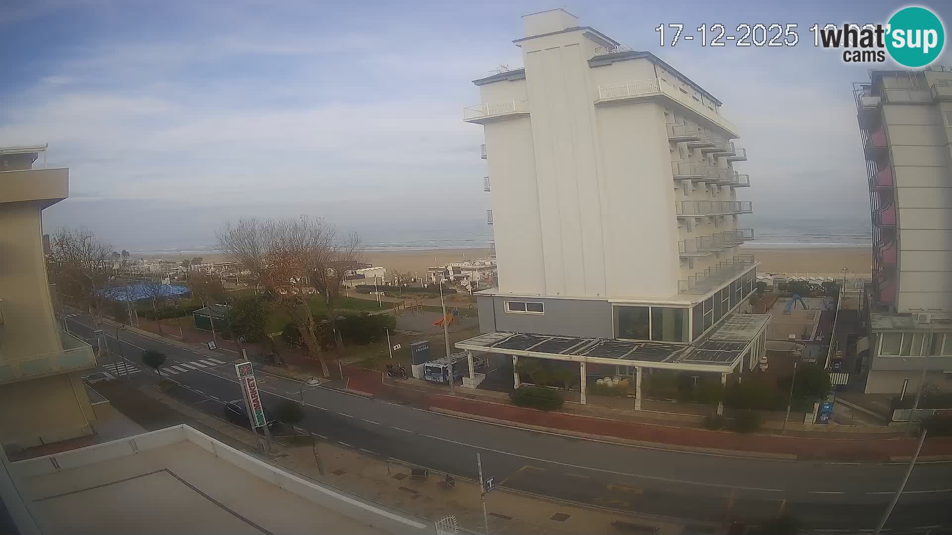 Riccione livecam beach and La Malfa gardens – Bagni Oreste spiaggia 115