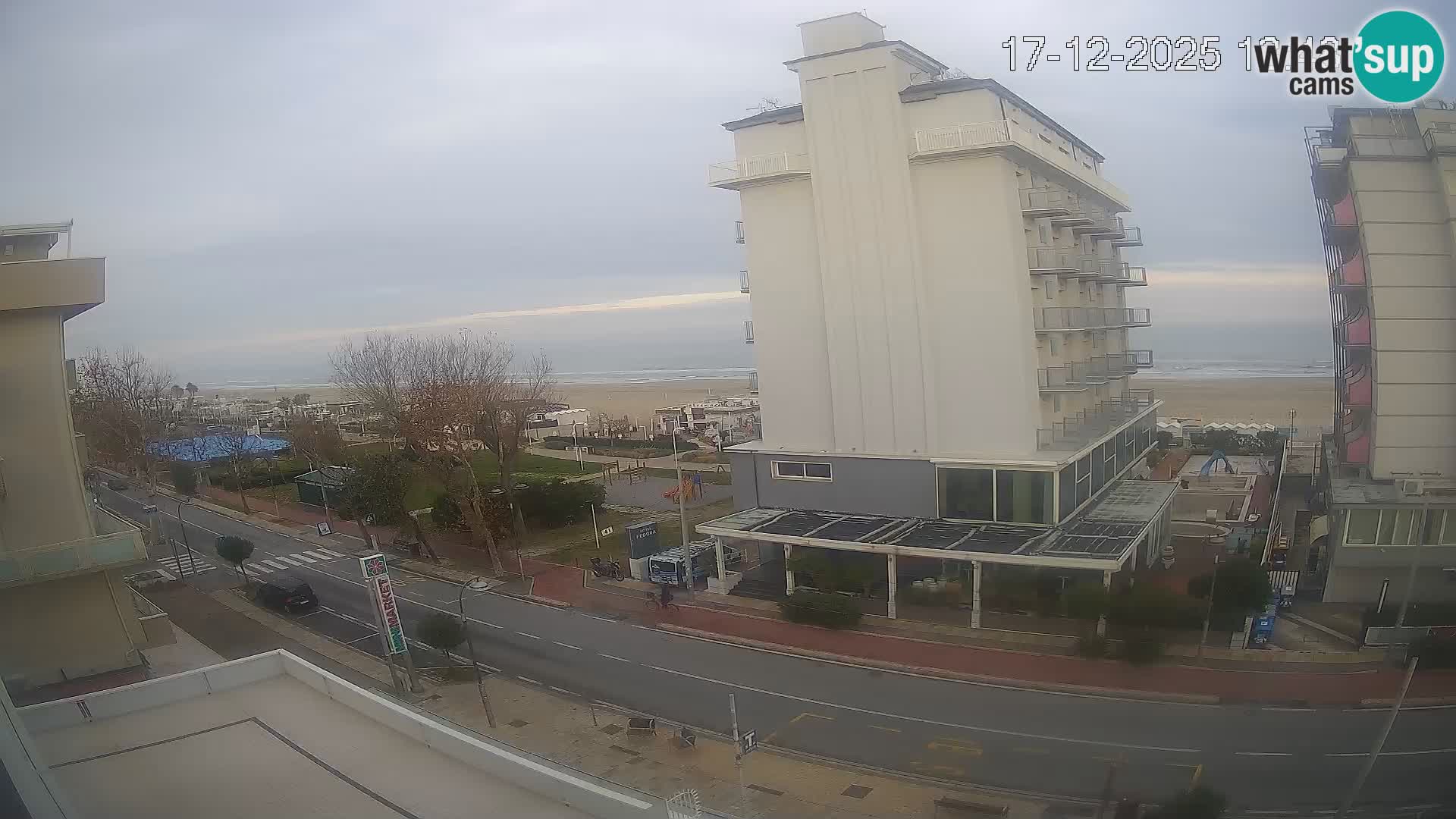 Riccione livecam beach and La Malfa gardens – Bagni Oreste spiaggia 115