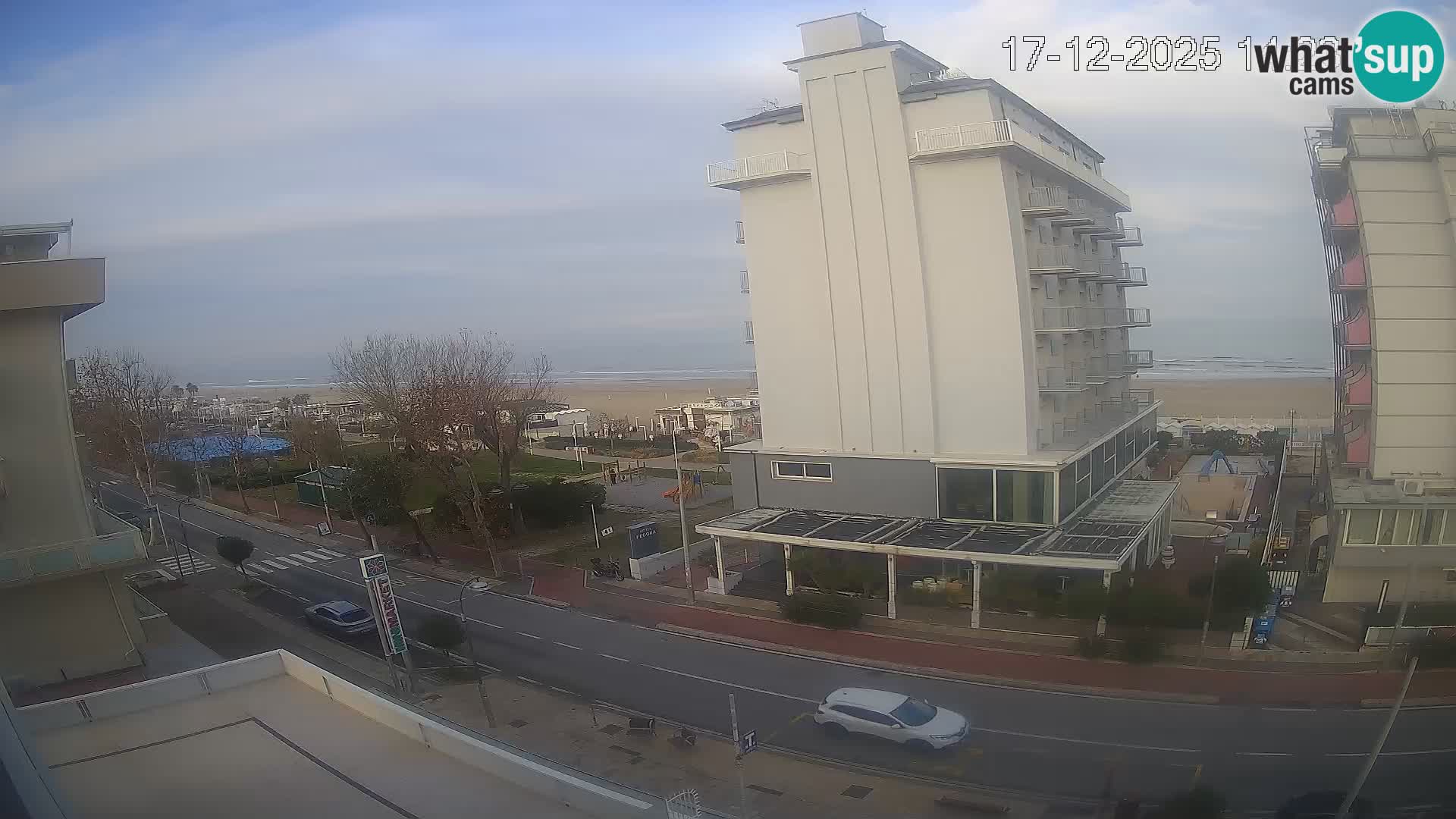 Riccione livecam beach and La Malfa gardens – Bagni Oreste spiaggia 115