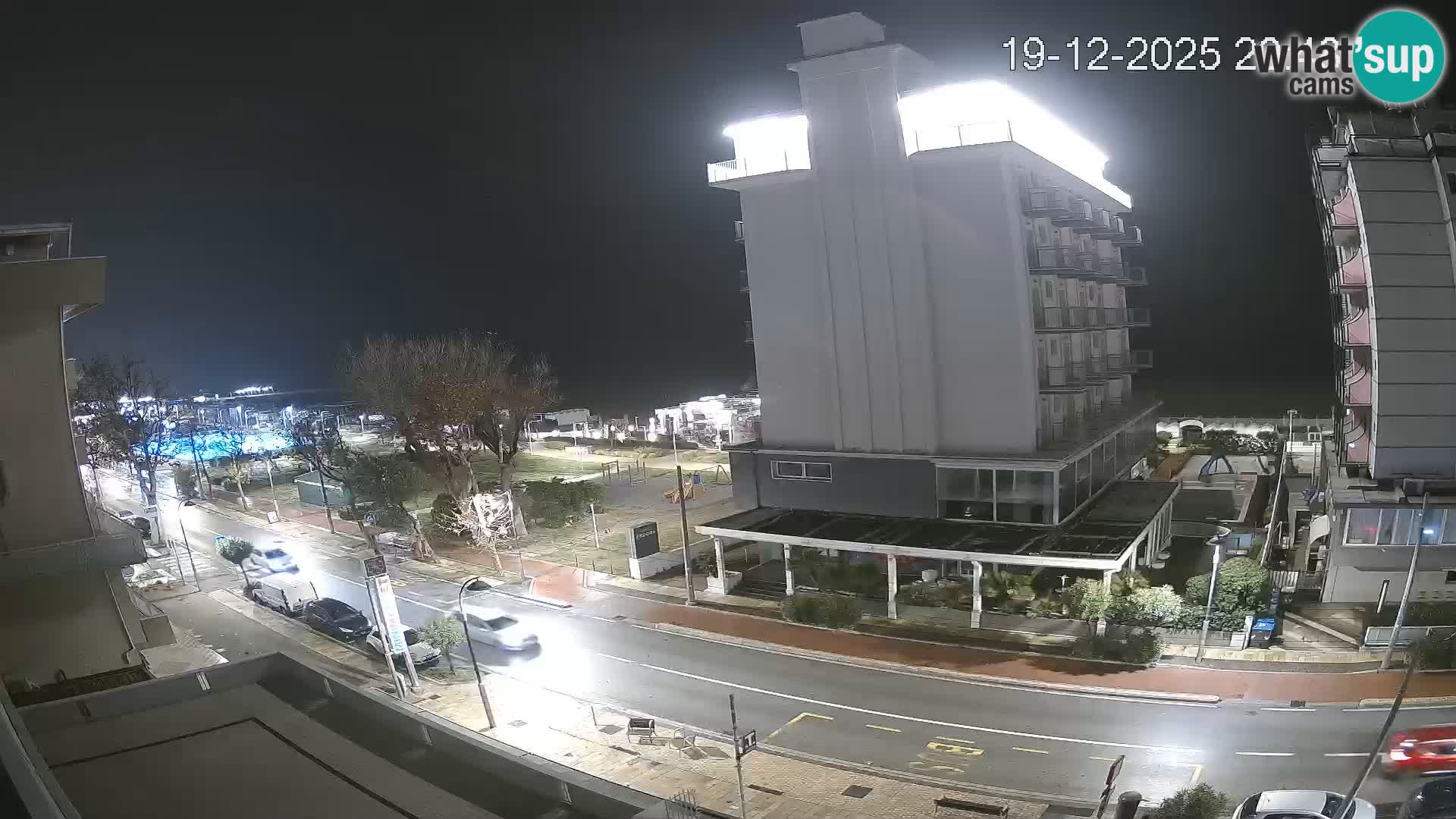 Plaža s spletno kamero Riccione in vrtovi La Malfa – plaža Bagni Oreste 115