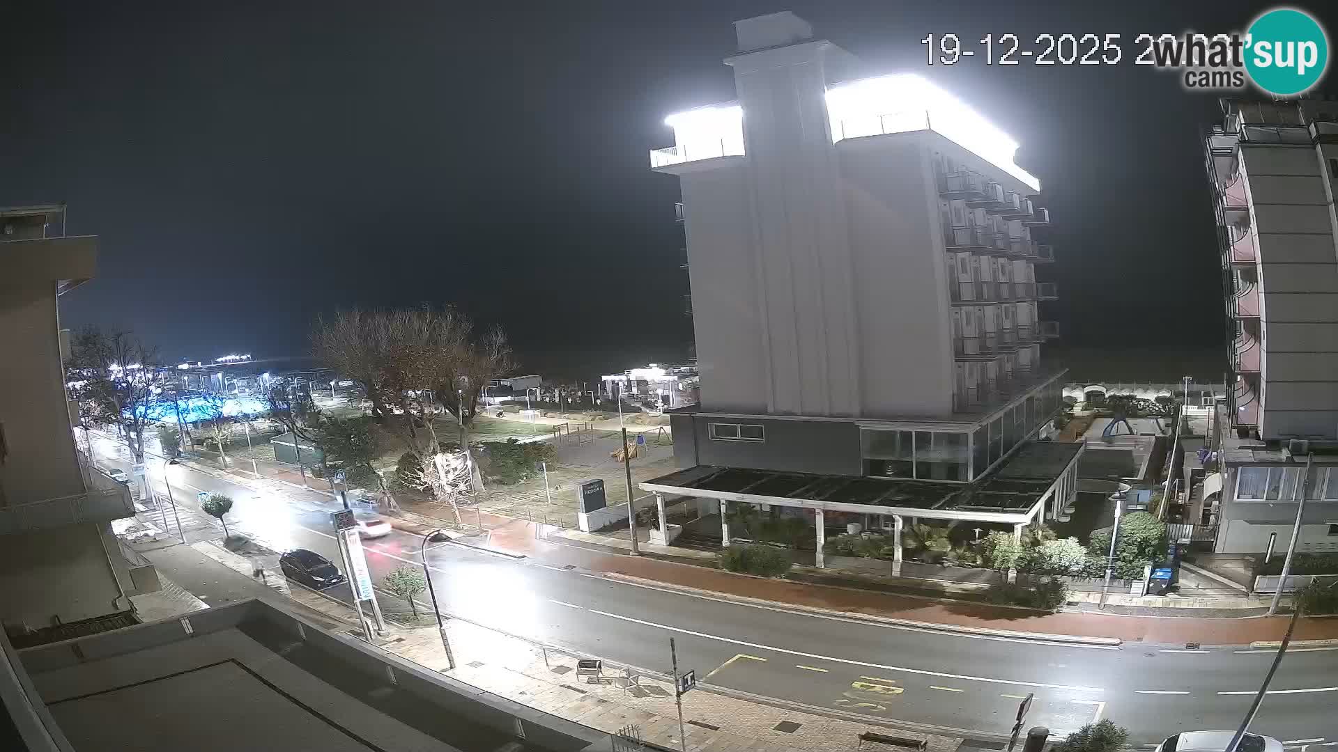 Plaža s spletno kamero Riccione in vrtovi La Malfa – plaža Bagni Oreste 115