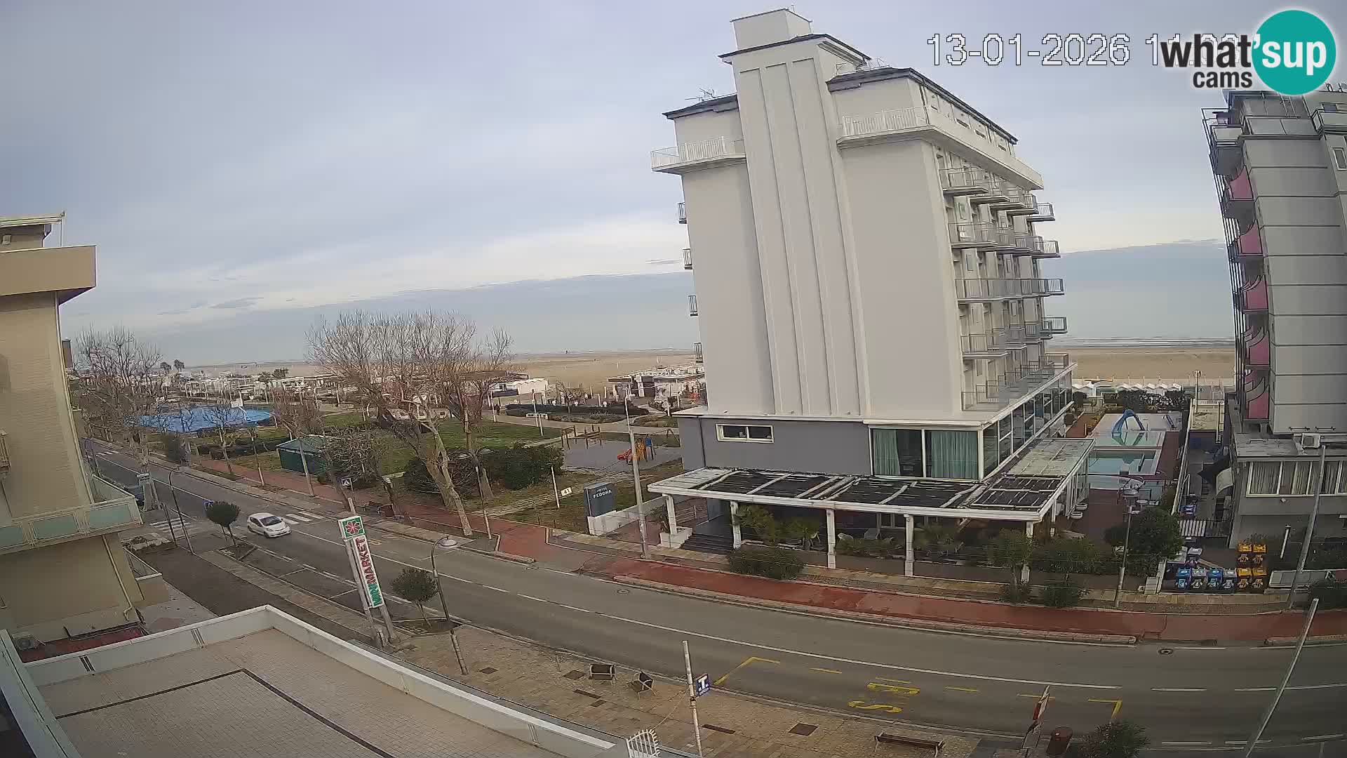 Plaža s spletno kamero Riccione in vrtovi La Malfa – plaža Bagni Oreste 115