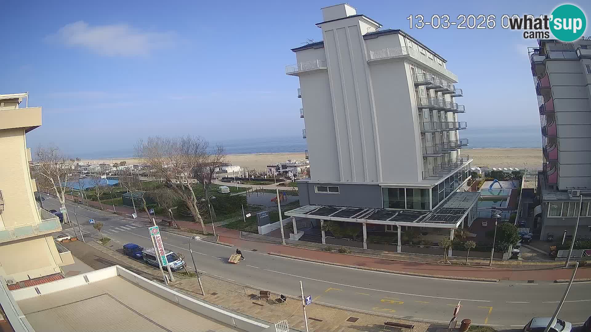 Plaža s spletno kamero Riccione in vrtovi La Malfa – plaža Bagni Oreste 115