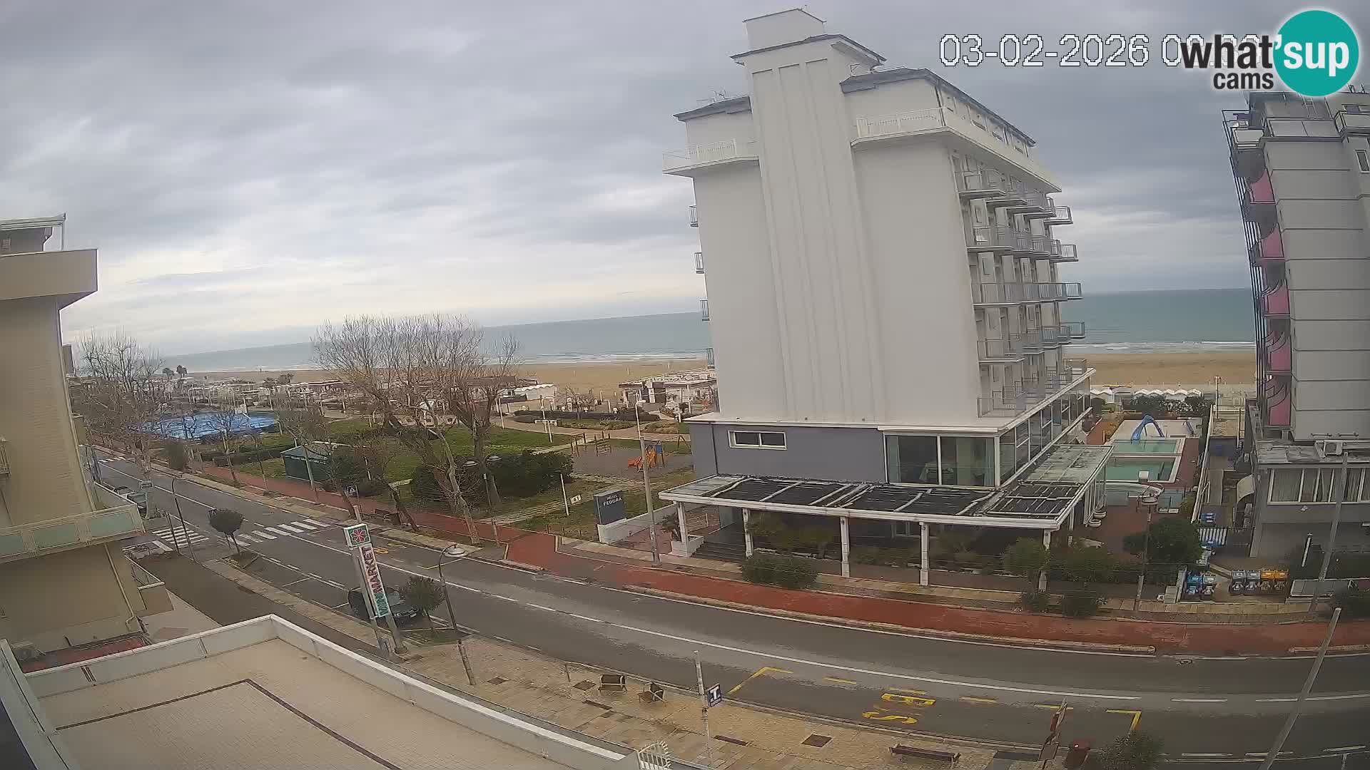 Plaža s spletno kamero Riccione in vrtovi La Malfa – plaža Bagni Oreste 115