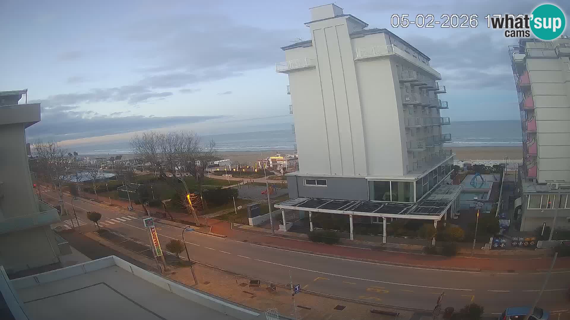 Plaža s spletno kamero Riccione in vrtovi La Malfa – plaža Bagni Oreste 115