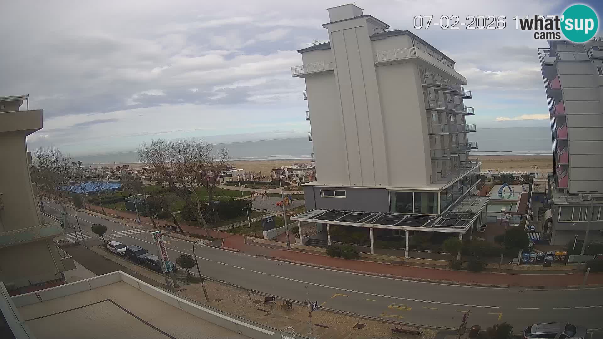 Plaža s spletno kamero Riccione in vrtovi La Malfa – plaža Bagni Oreste 115