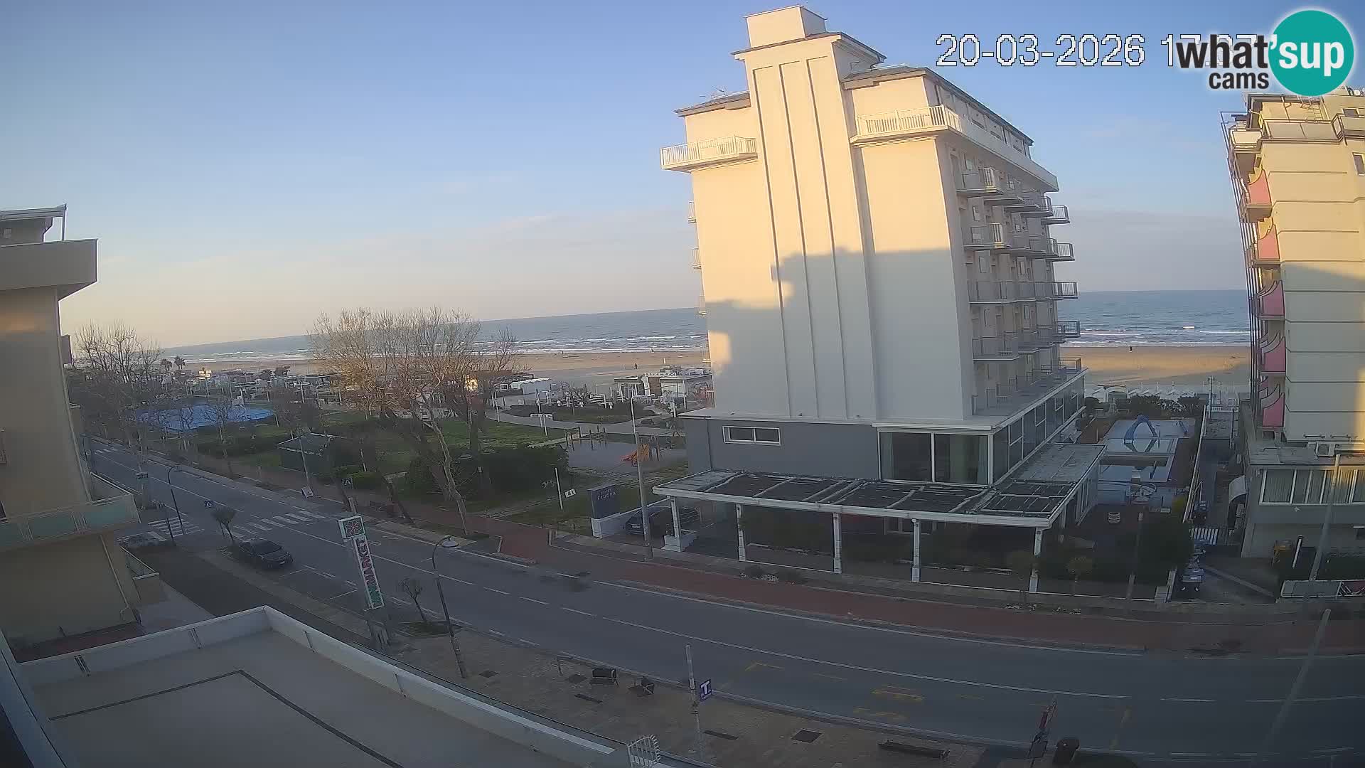 Plaža s spletno kamero Riccione in vrtovi La Malfa – plaža Bagni Oreste 115