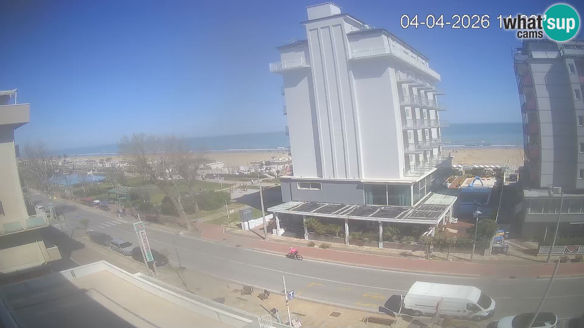 Plaža s spletno kamero Riccione in vrtovi La Malfa – plaža Bagni Oreste 115