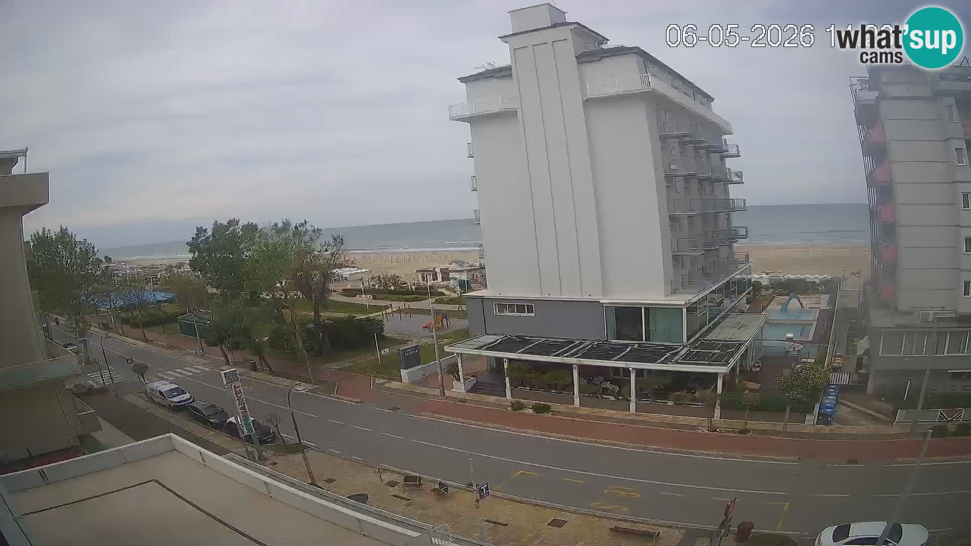 Plaža s spletno kamero Riccione in vrtovi La Malfa – plaža Bagni Oreste 115