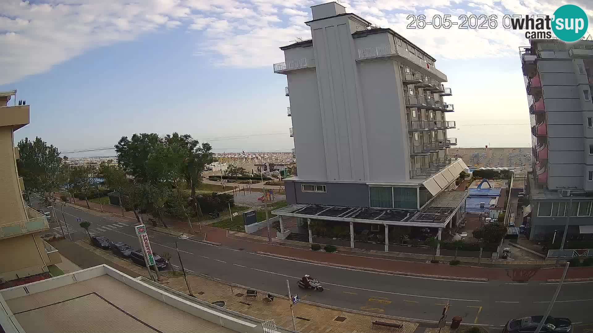 Plaža s spletno kamero Riccione in vrtovi La Malfa – plaža Bagni Oreste 115