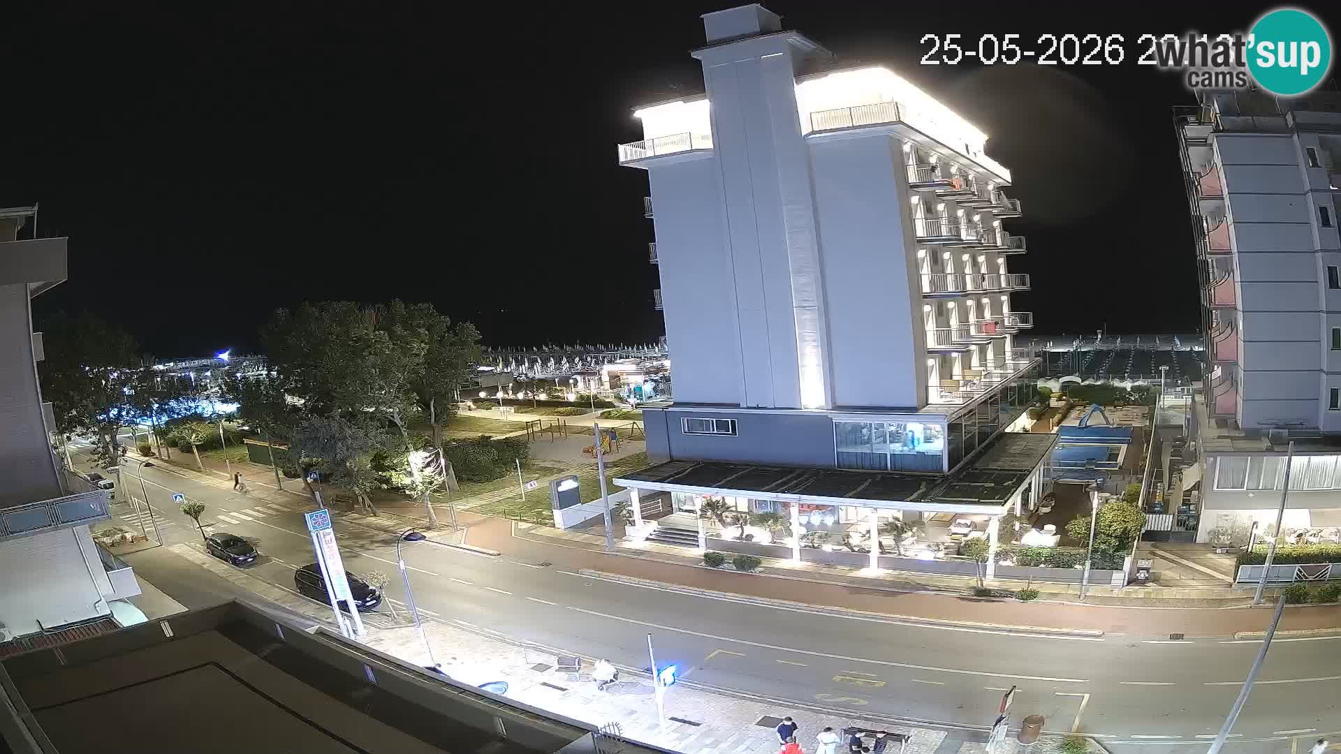Plaža s spletno kamero Riccione in vrtovi La Malfa – plaža Bagni Oreste 115