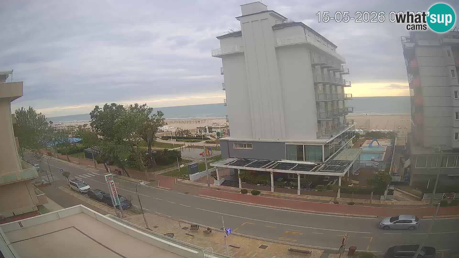 Riccione livecam beach and La Malfa gardens – Bagni Oreste spiaggia 115