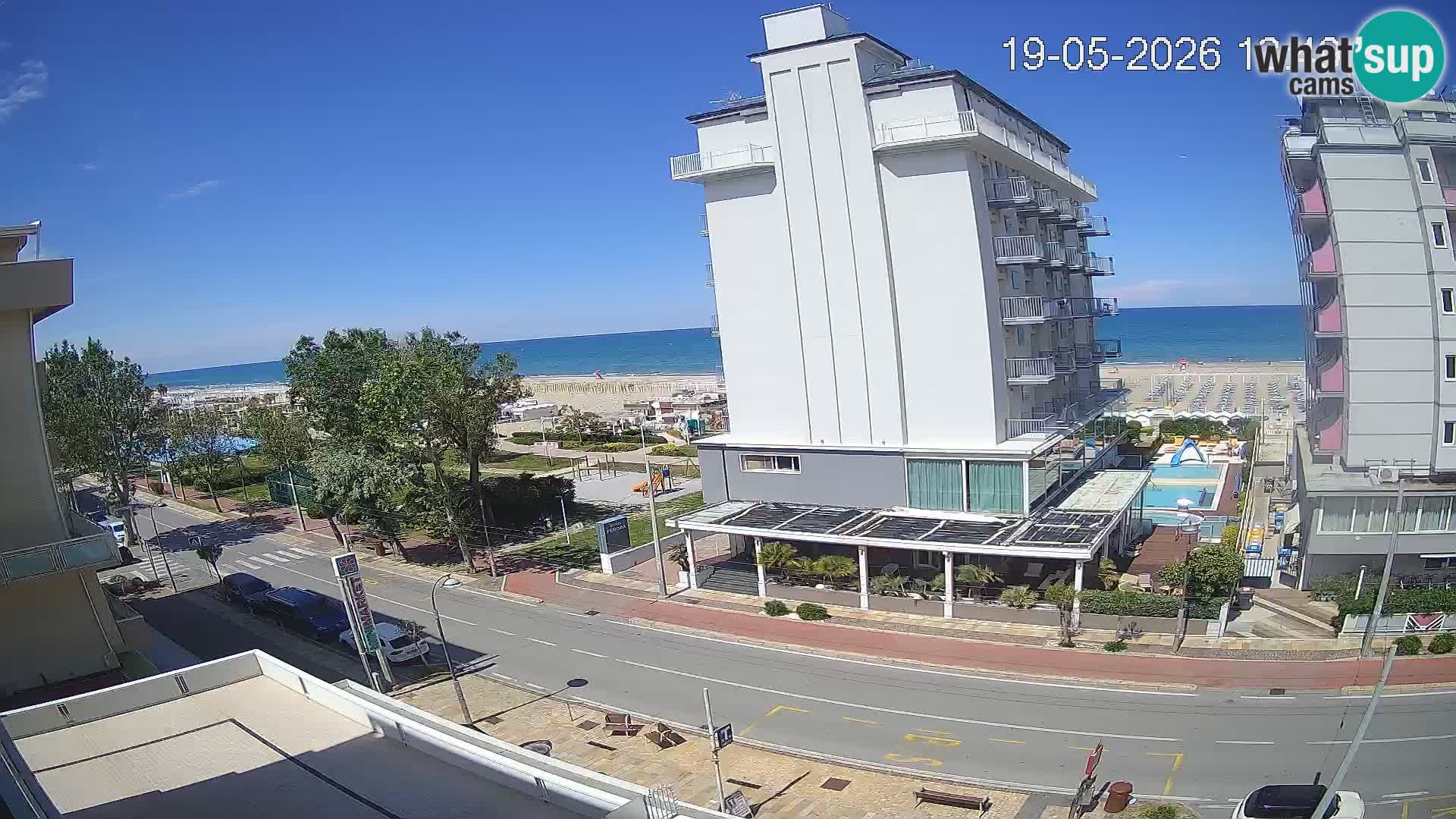 Riccione livecam beach and La Malfa gardens – Bagni Oreste spiaggia 115