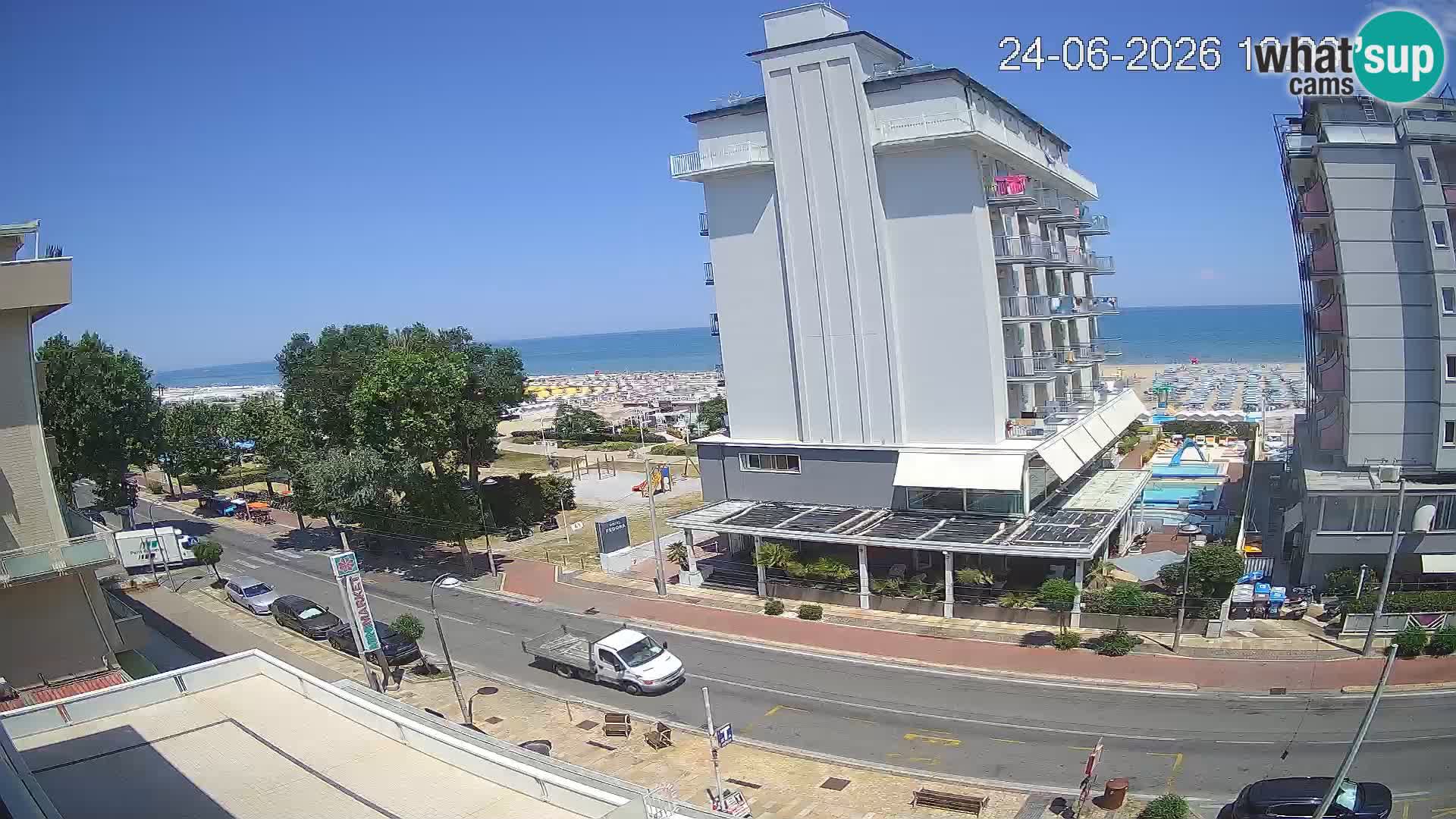 Riccione livecam beach and La Malfa gardens – Bagni Oreste spiaggia 115