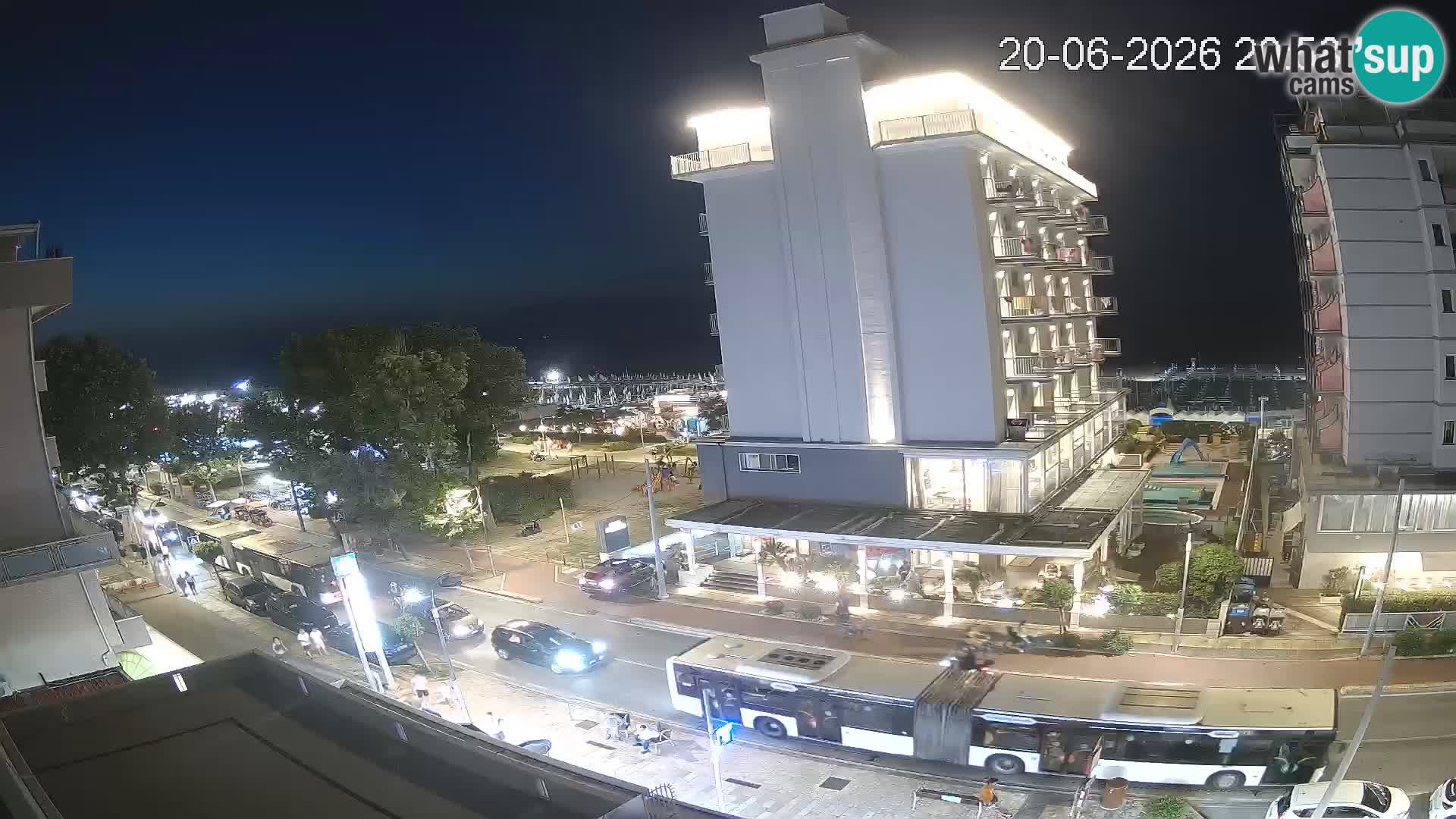 Plaža s spletno kamero Riccione in vrtovi La Malfa – plaža Bagni Oreste 115