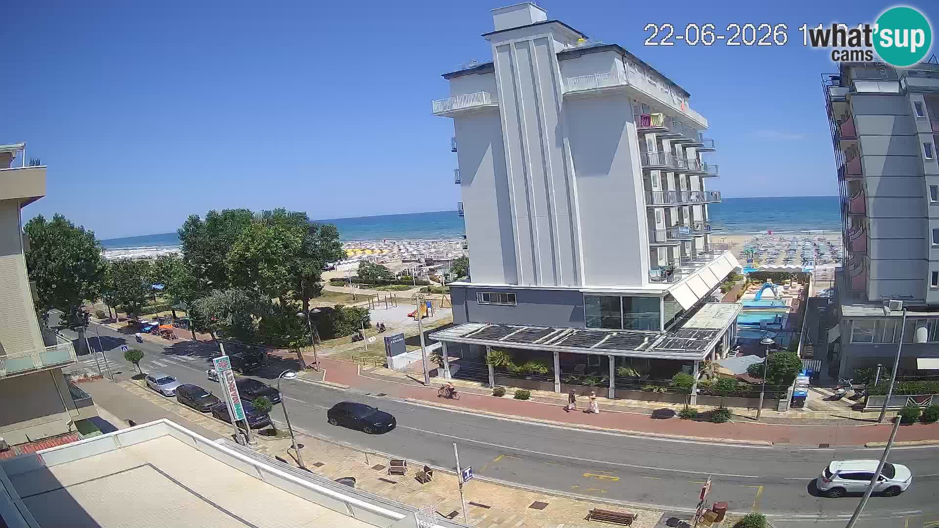 Riccione livecam beach and La Malfa gardens – Bagni Oreste spiaggia 115