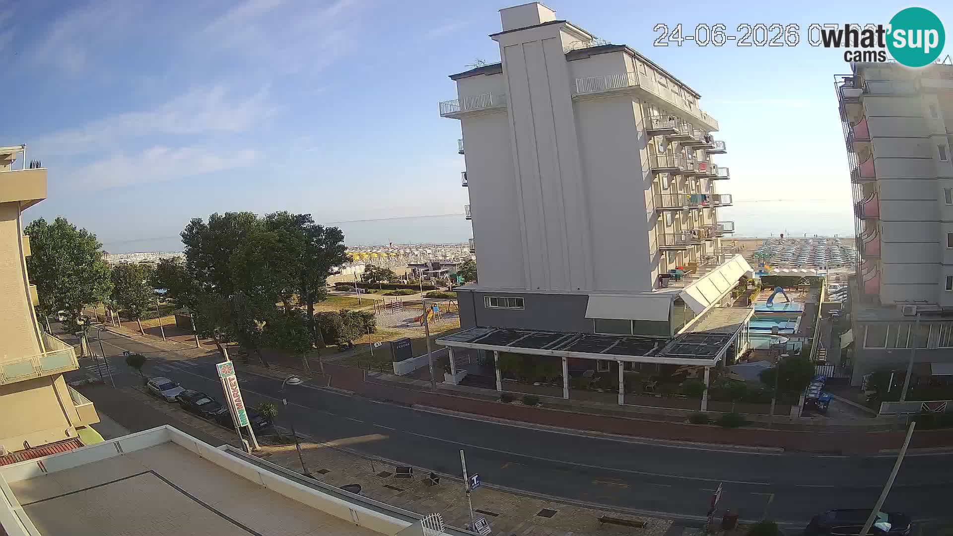 Plaža s spletno kamero Riccione in vrtovi La Malfa – plaža Bagni Oreste 115
