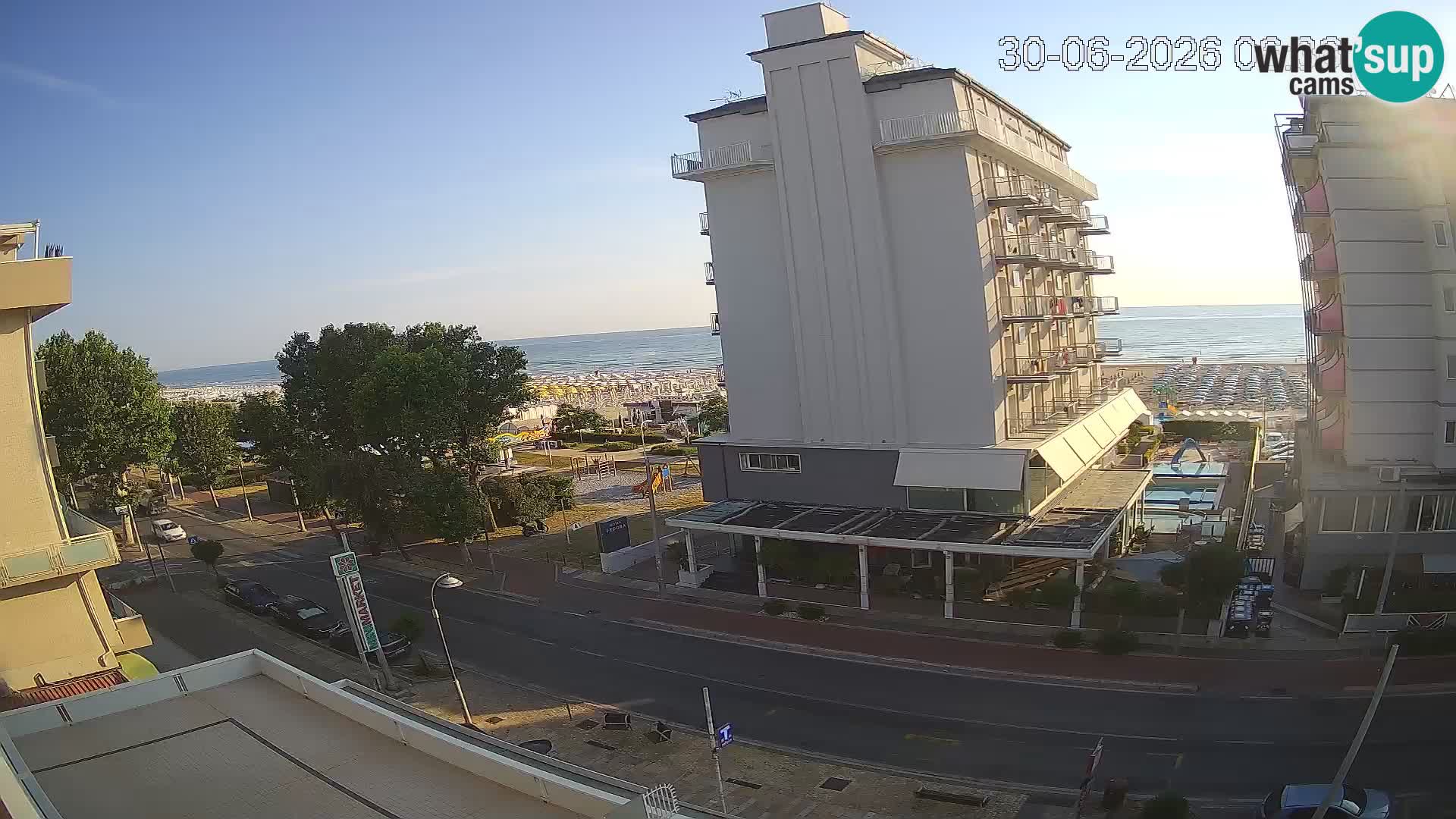 Plaža s spletno kamero Riccione in vrtovi La Malfa – plaža Bagni Oreste 115