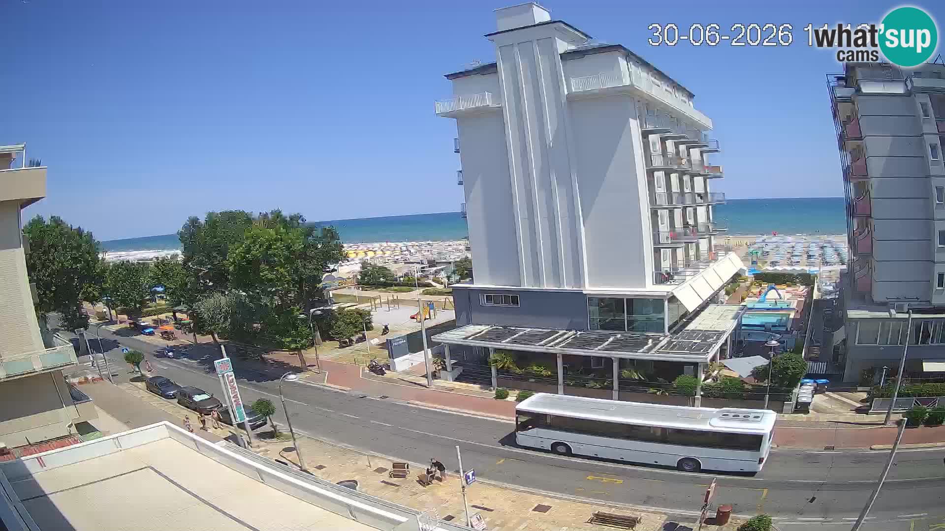 Plaža s spletno kamero Riccione in vrtovi La Malfa – plaža Bagni Oreste 115
