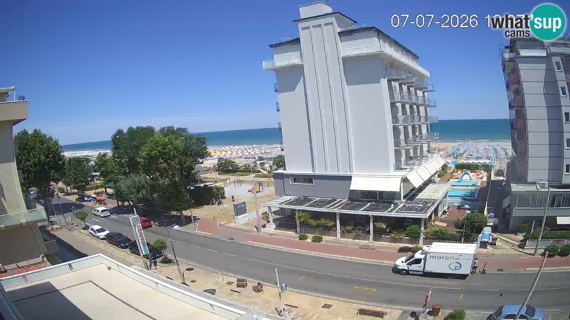 Plaža s spletno kamero Riccione in vrtovi La Malfa – plaža Bagni Oreste 115