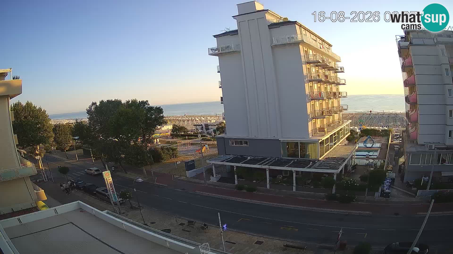 Riccione livecam beach and La Malfa gardens – Bagni Oreste spiaggia 115