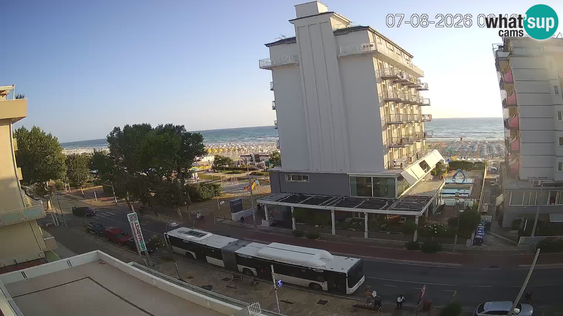 Riccione livecam beach and La Malfa gardens – Bagni Oreste spiaggia 115