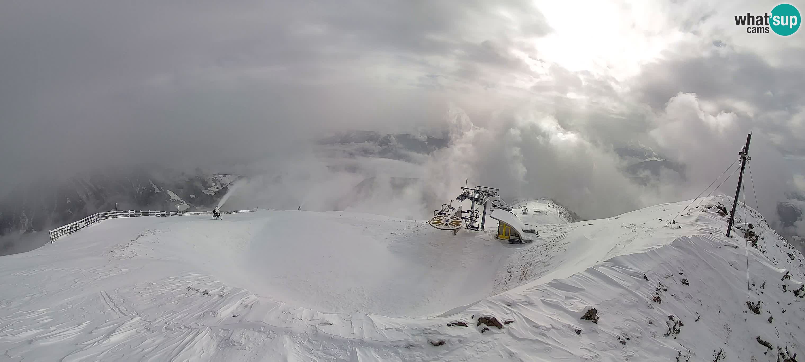 Spletna kamera Gitschlift / sedežnica Gitsch – Zgornja postaja (2.512 m)