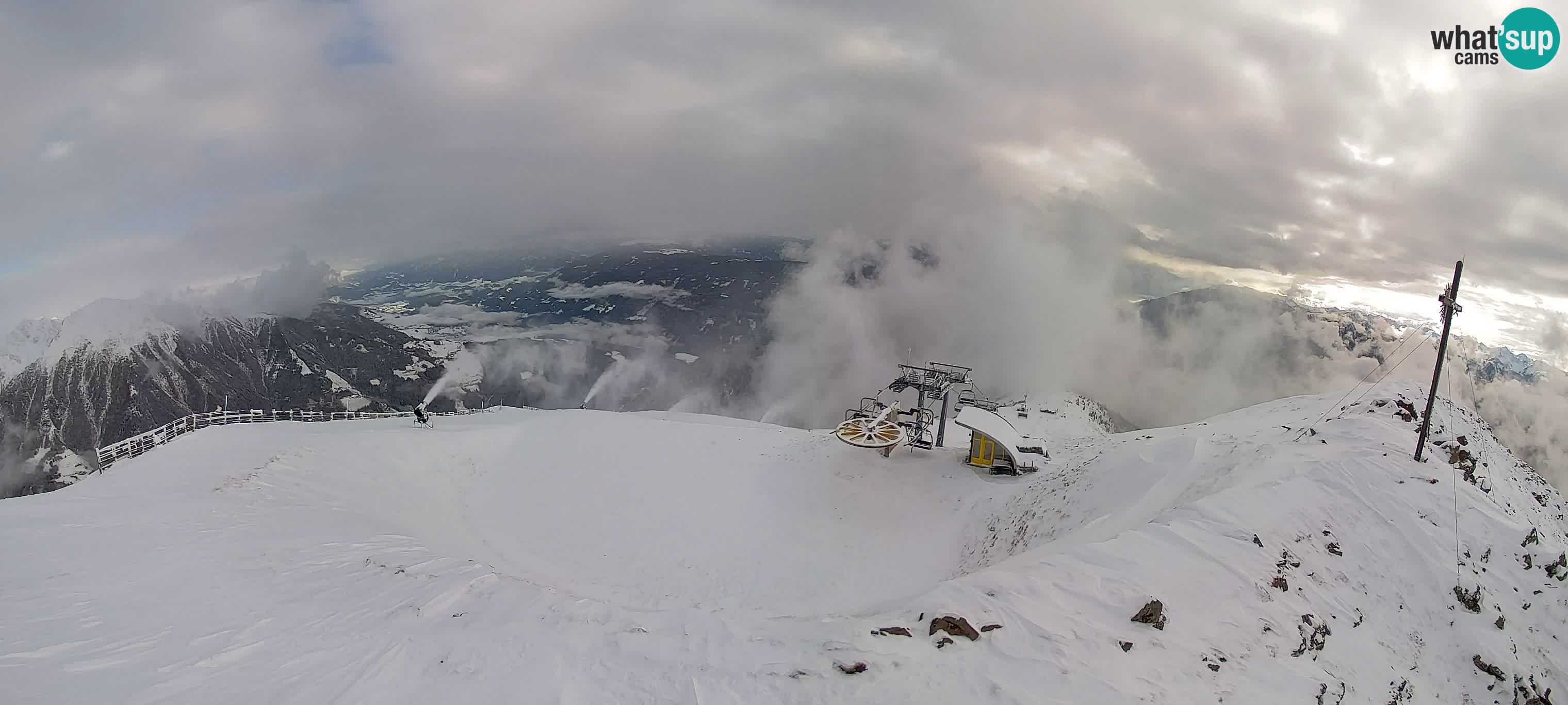 Spletna kamera Gitschlift / sedežnica Gitsch – Zgornja postaja (2.512 m)