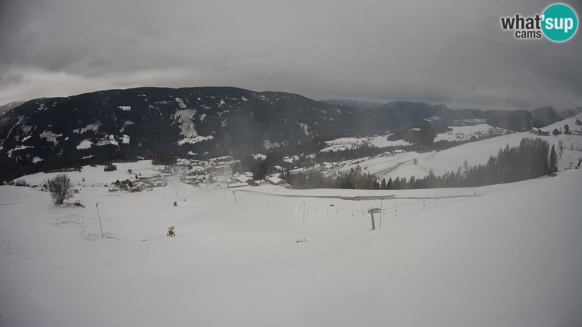 Spletna kamera Terenten (1210m) – Pogled v živo na dolino Pusteria