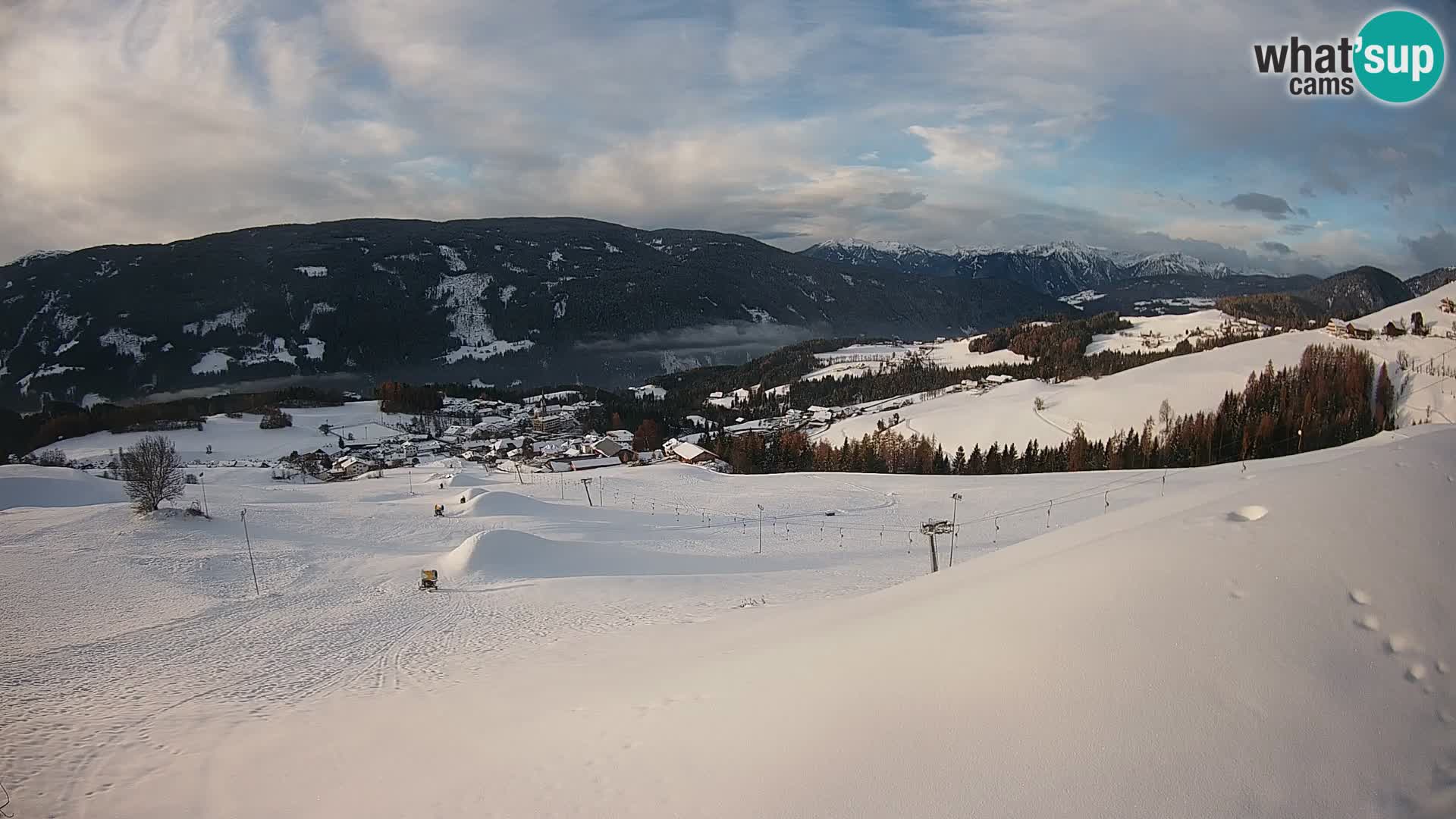 Spletna kamera Terenten (1210m) – Pogled v živo na dolino Pusteria