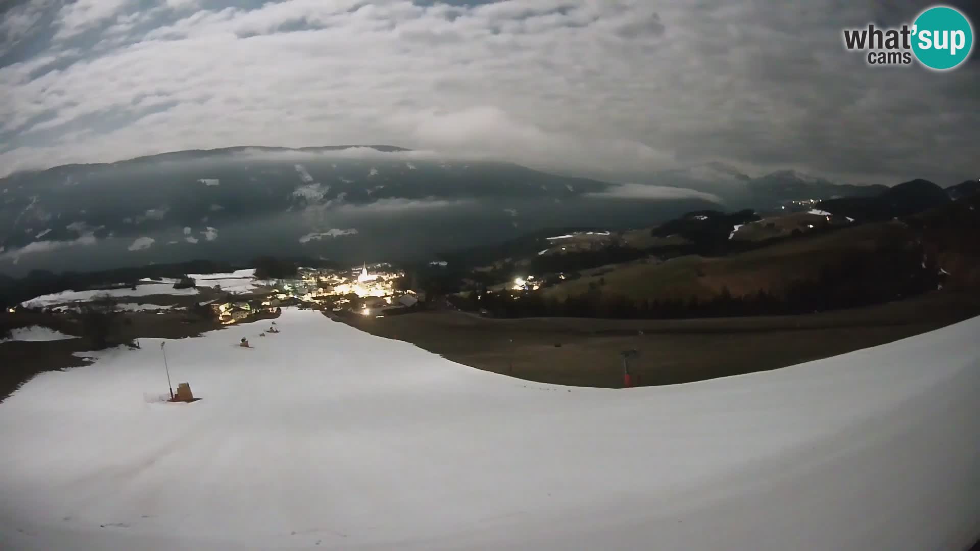 Spletna kamera Terenten (1210m) – Pogled v živo na dolino Pusteria