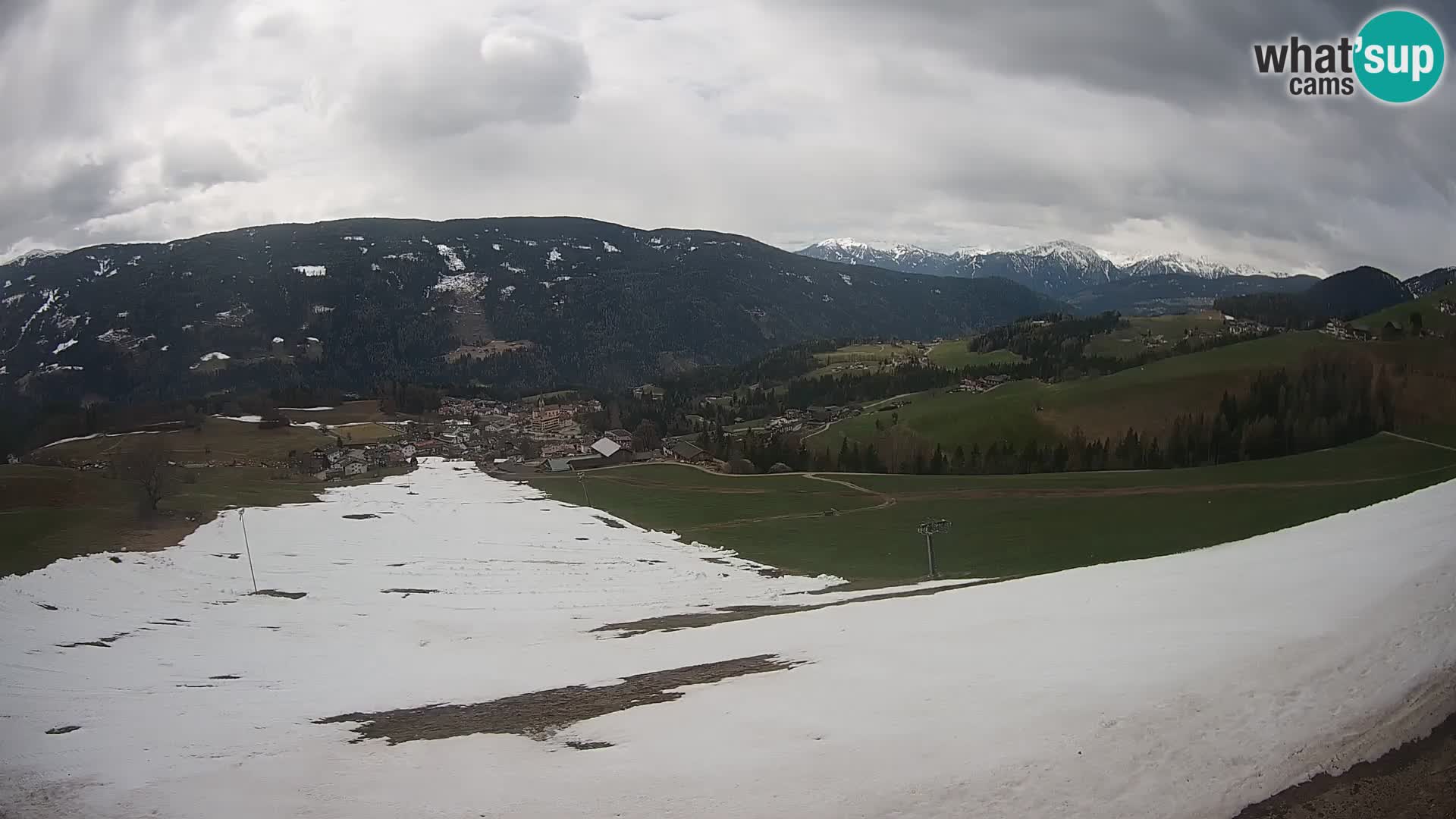 Spletna kamera Terenten (1210m) – Pogled v živo na dolino Pusteria