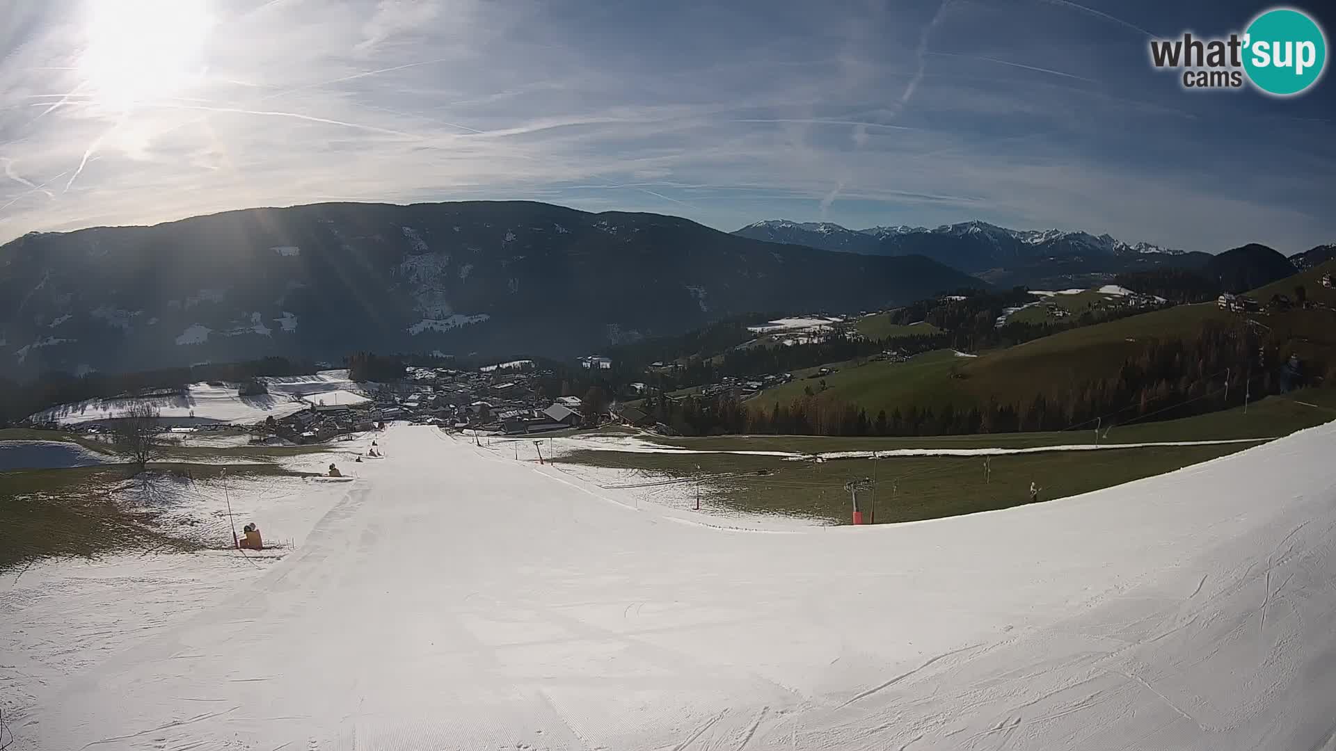 Spletna kamera Terenten (1210m) – Pogled v živo na dolino Pusteria