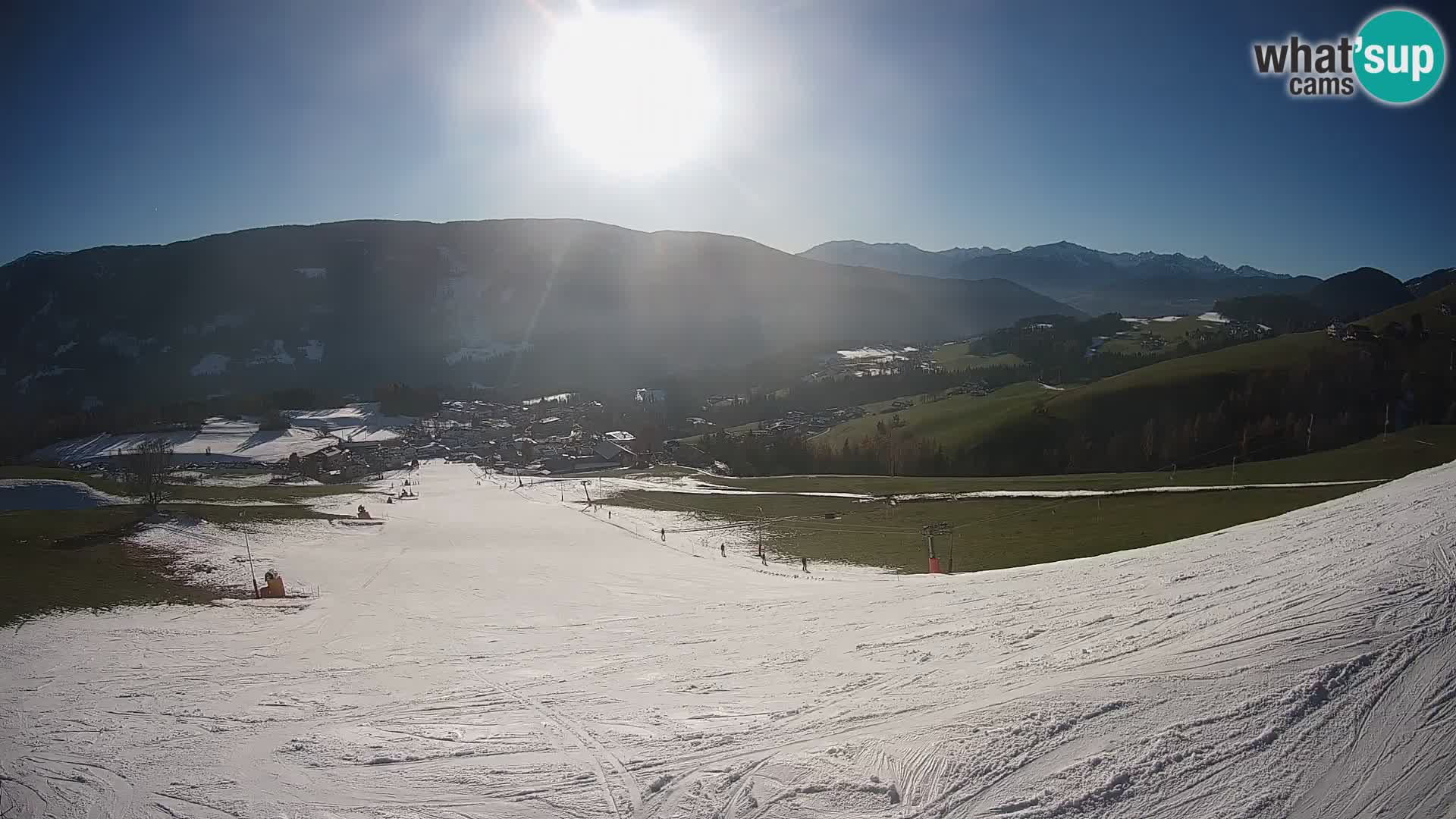 Spletna kamera Terenten (1210m) – Pogled v živo na dolino Pusteria