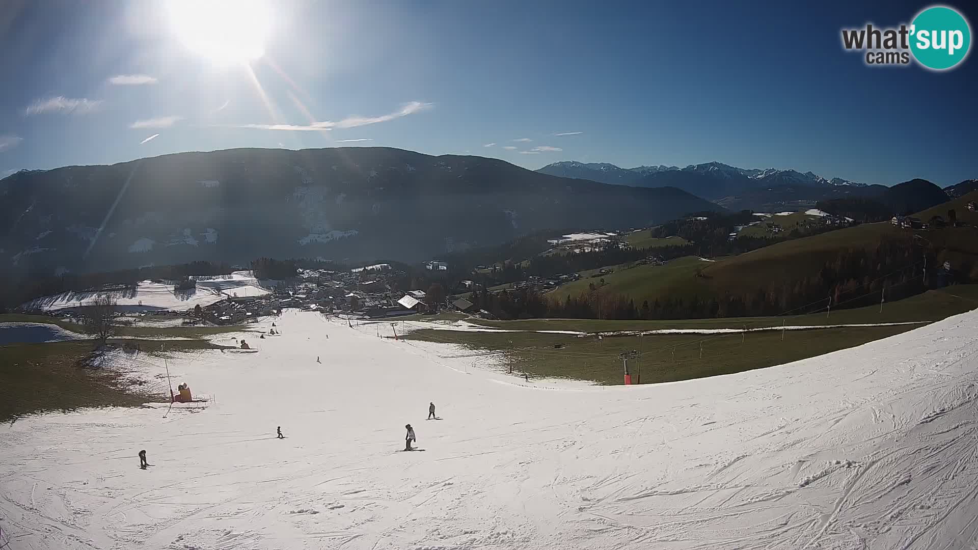 Spletna kamera Terenten (1210m) – Pogled v živo na dolino Pusteria