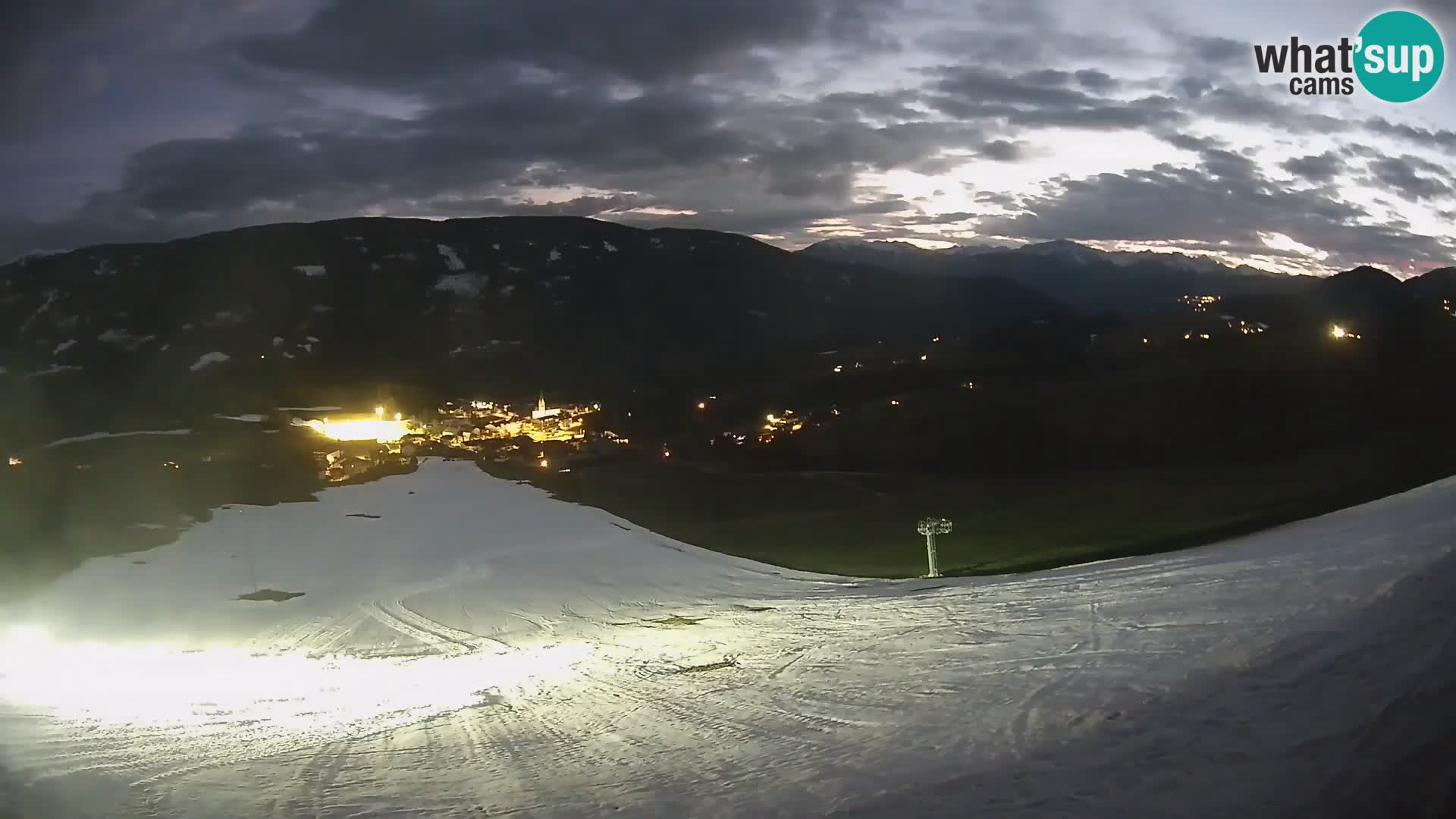 Spletna kamera Terenten (1210m) – Pogled v živo na dolino Pusteria