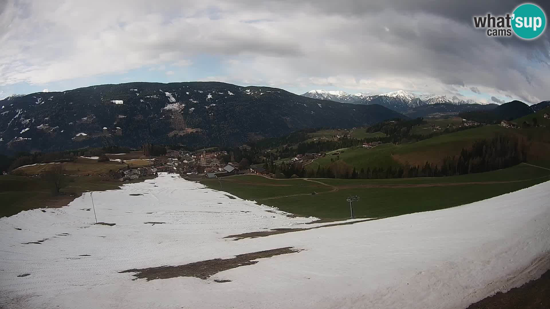 Spletna kamera Terenten (1210m) – Pogled v živo na dolino Pusteria