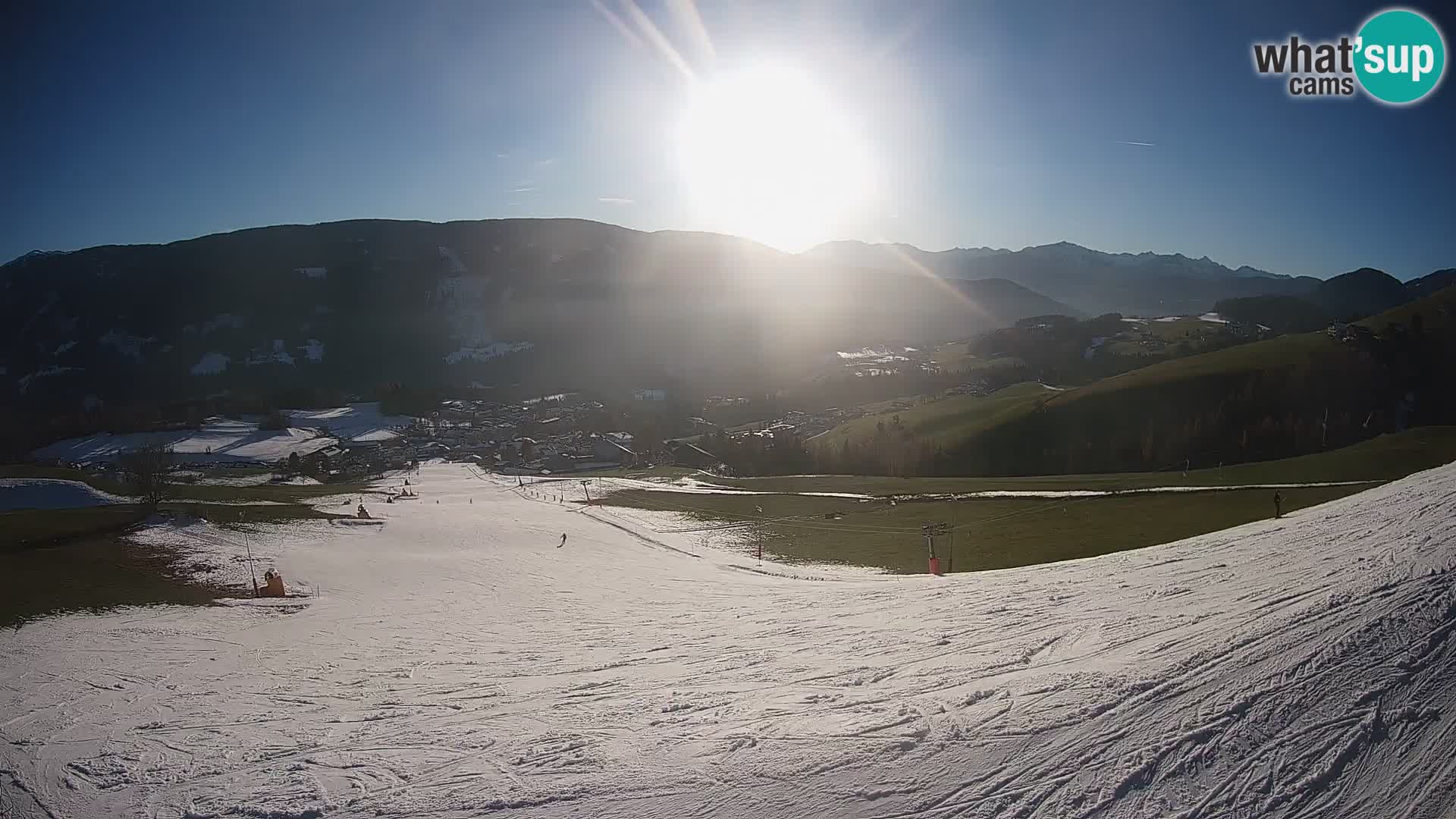 Spletna kamera Terenten (1210m) – Pogled v živo na dolino Pusteria