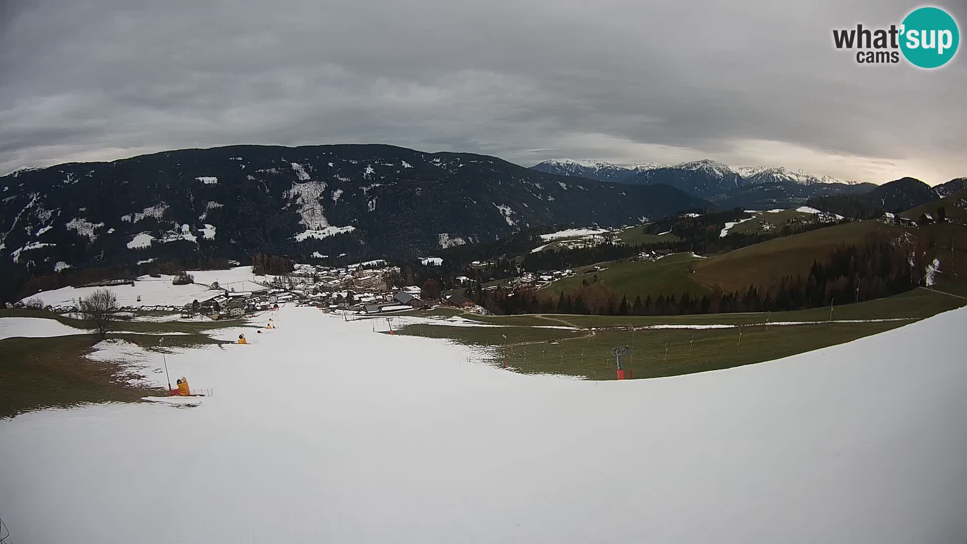 Spletna kamera Terenten (1210m) – Pogled v živo na dolino Pusteria